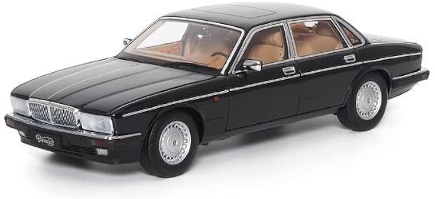 Amazon | Almost Real 1/18 ジャガー XJ6 XJ40 黒 | ミニカー Amazon | Almost Real 1/18 ジャガー XJ6 XJ40 黒 | ミニカー